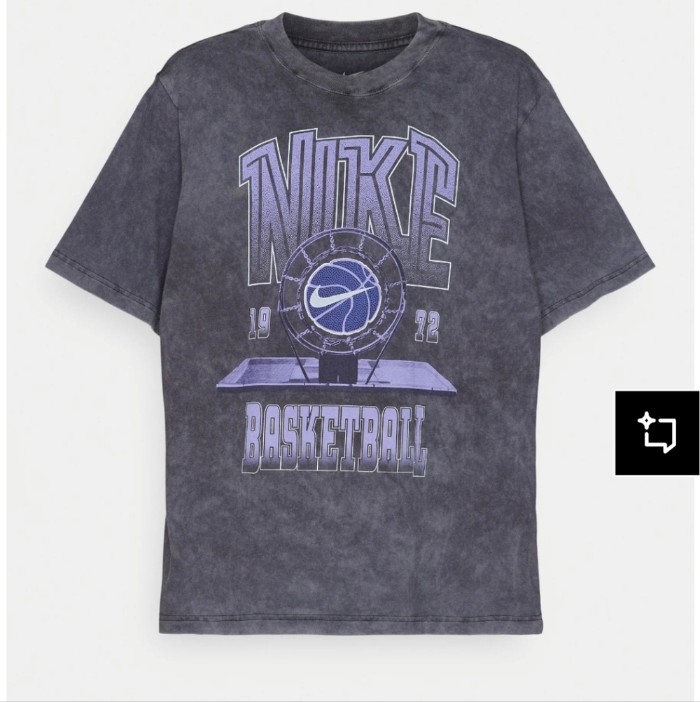 Nike Basketball Tee NWT